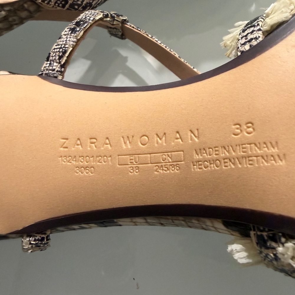 Zara Snakeskin Strappy Heels - Cream and Black - Picture 11 of 15